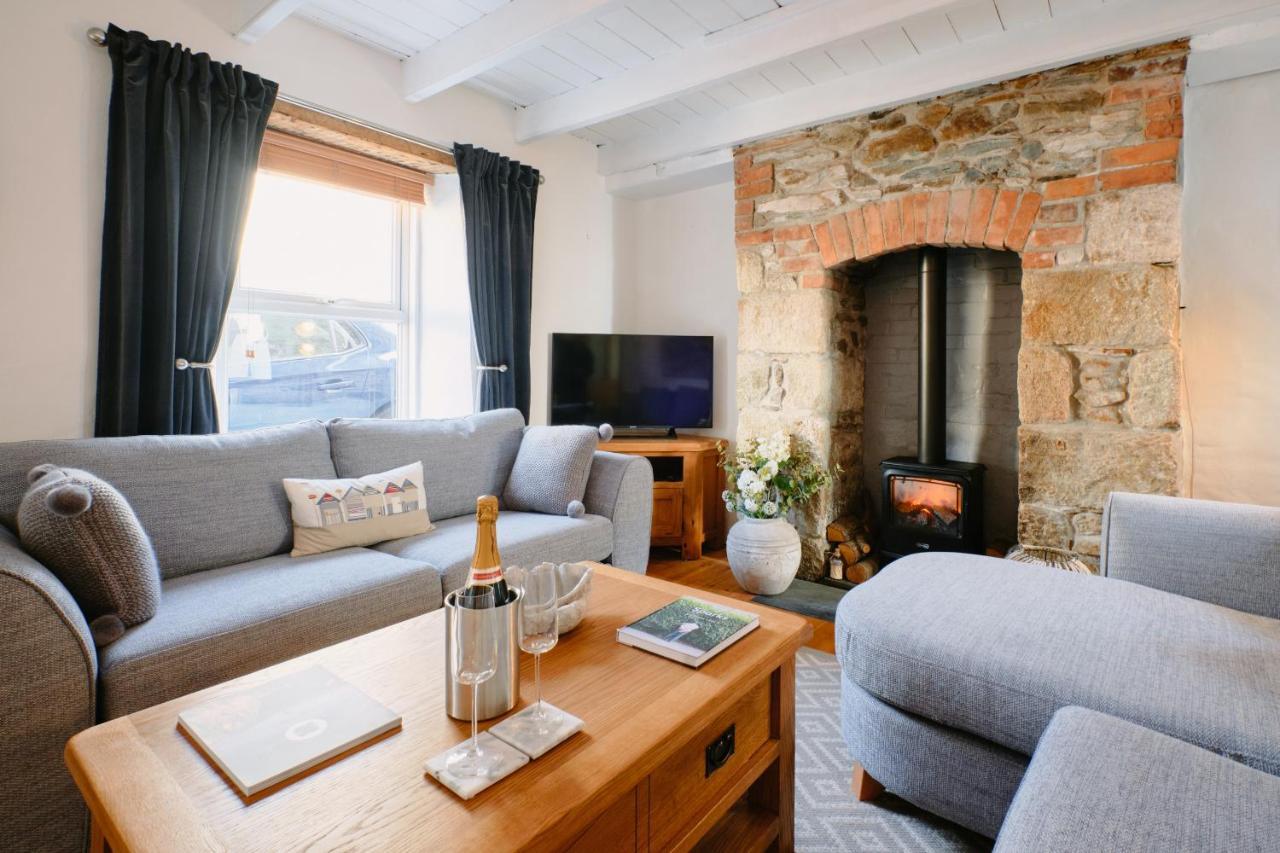 Finest Retreats - Scallop Cottage ポースレーヴェン エクステリア 写真