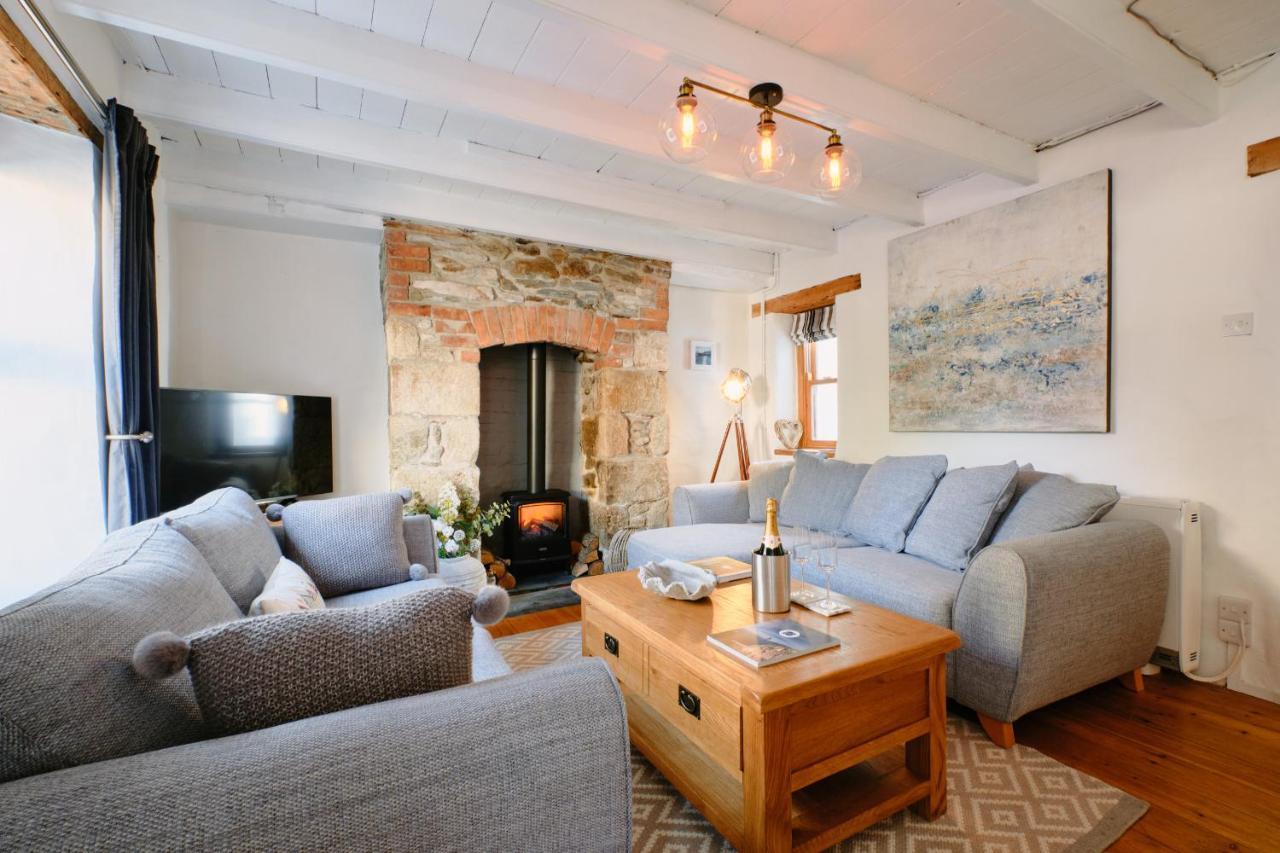 Finest Retreats - Scallop Cottage ポースレーヴェン エクステリア 写真