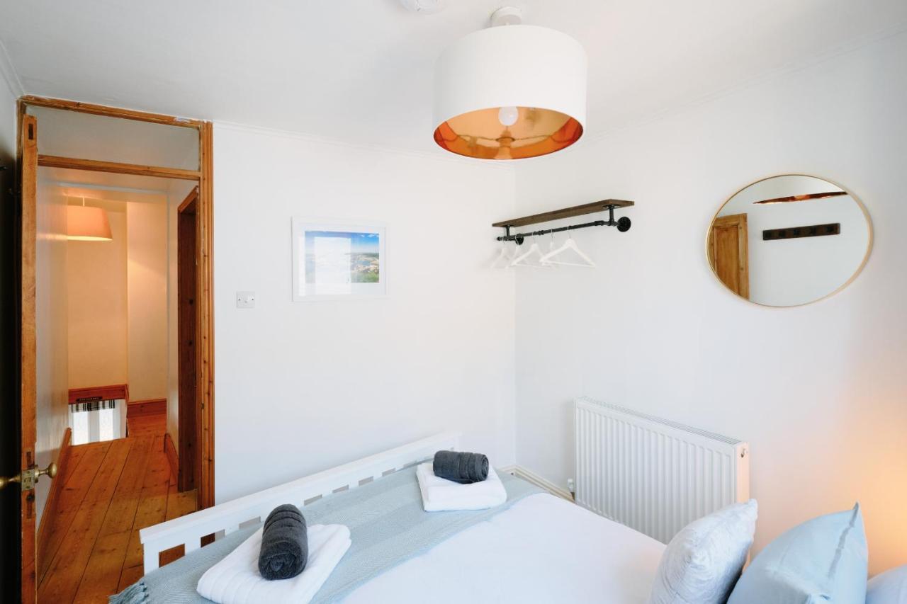 Finest Retreats - Scallop Cottage ポースレーヴェン エクステリア 写真